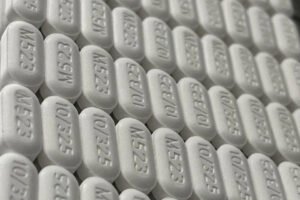 NORCO M523 10/325 ACETAMINOPHEN AND OXYCODONE HYDROCHLORIDE (NORCO 325MG / 10MG)