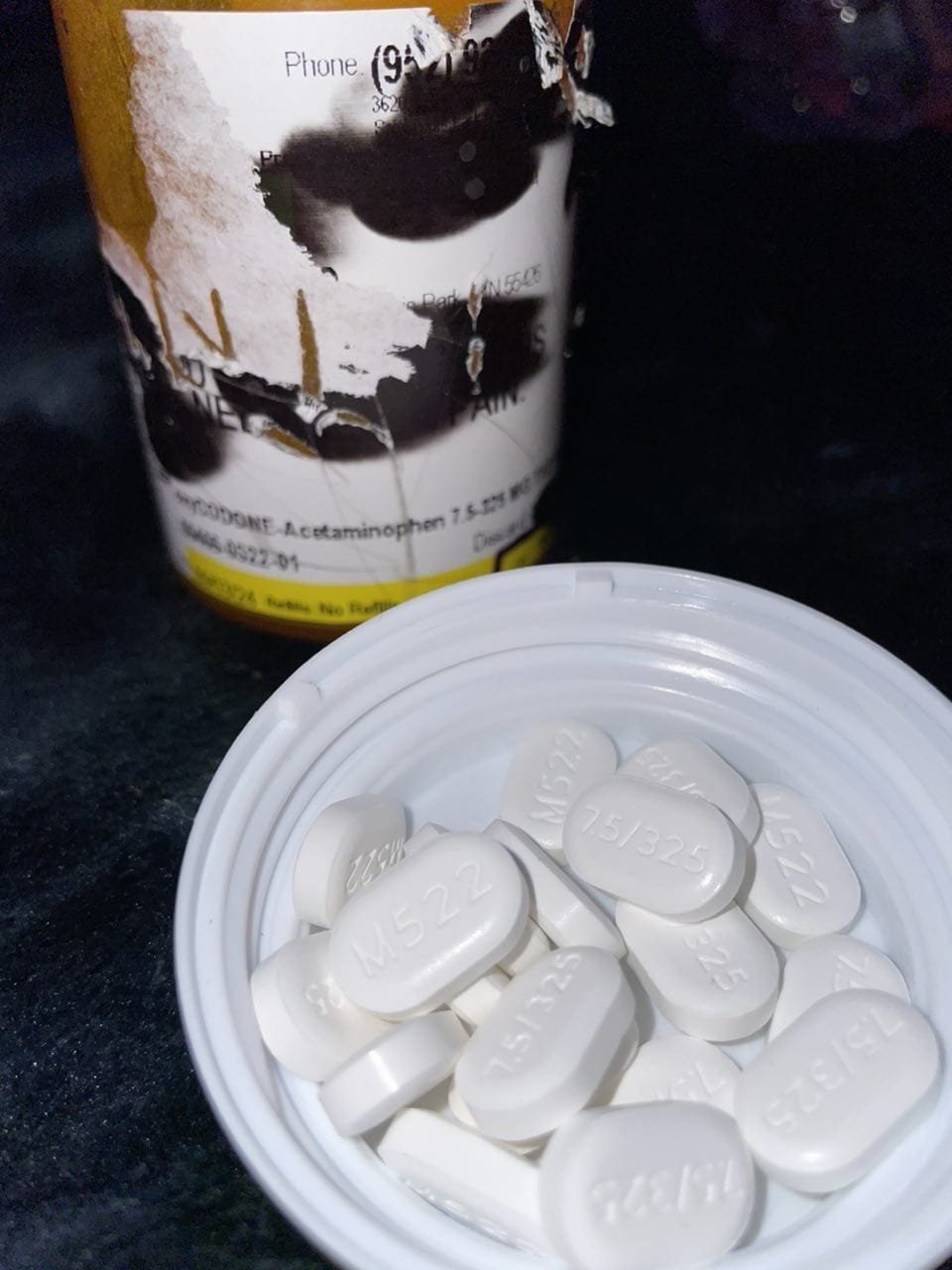 Acetaminophen and Oxycodone Hydrochloride 325 mg / 7.5 mg